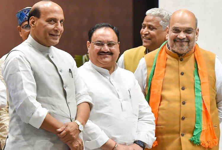 Before farmers talk, meeting at JP Nadda house, Rajnath will present