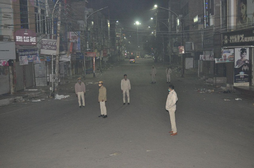 श्रीगंगानगर में सांझ ढलते ही बाजार बंद