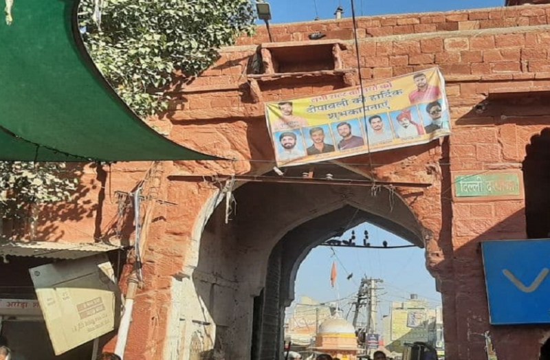 शहर की सूरत बिगाड़ रहे विज्ञापन, कार्रवाई से कतरा रहे जिम्मेदार