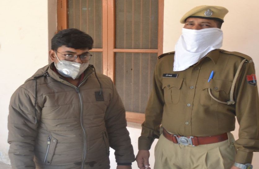 'मुन्नाभाई' की परीक्षा देने वाला जालसाज गिरफ्तार