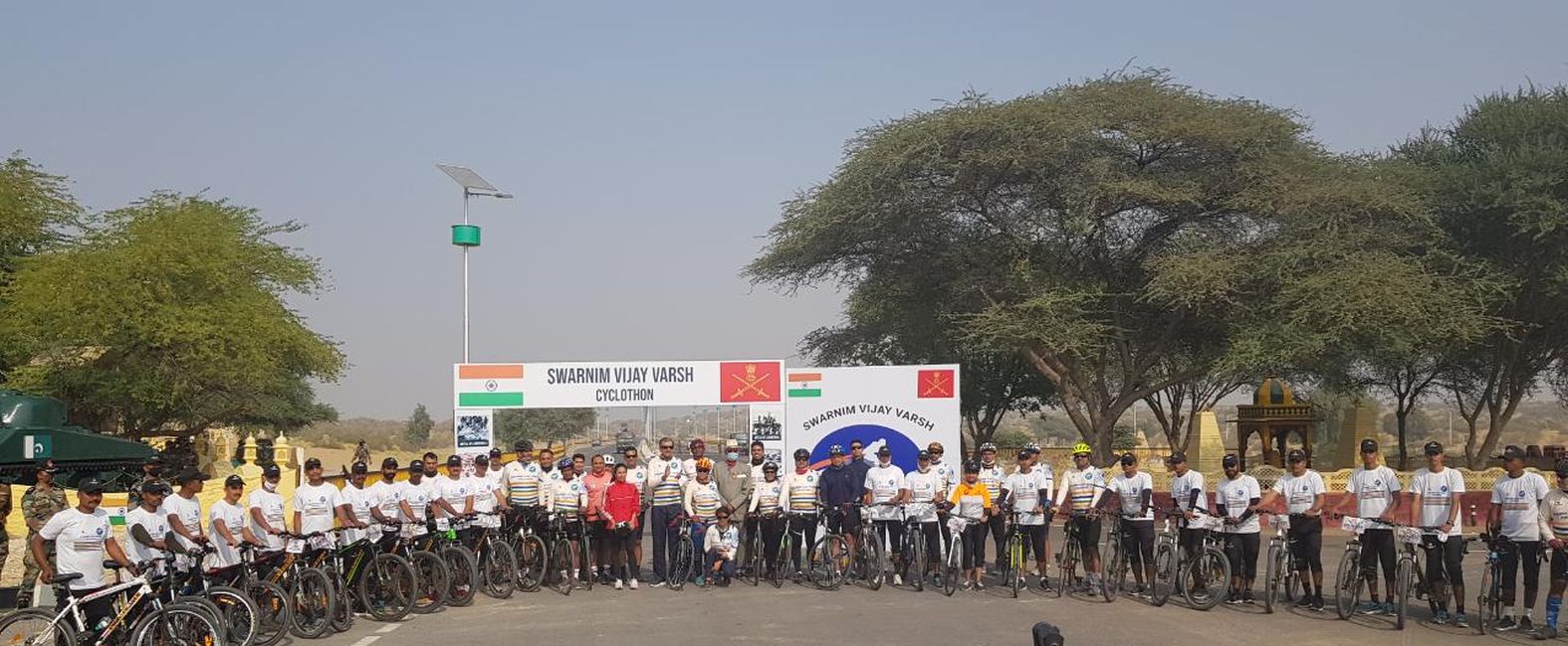 1971 युद्ध विजय की स्वर्ण जयंती साइक्लोथॉन का लोंगेवाला में समापन