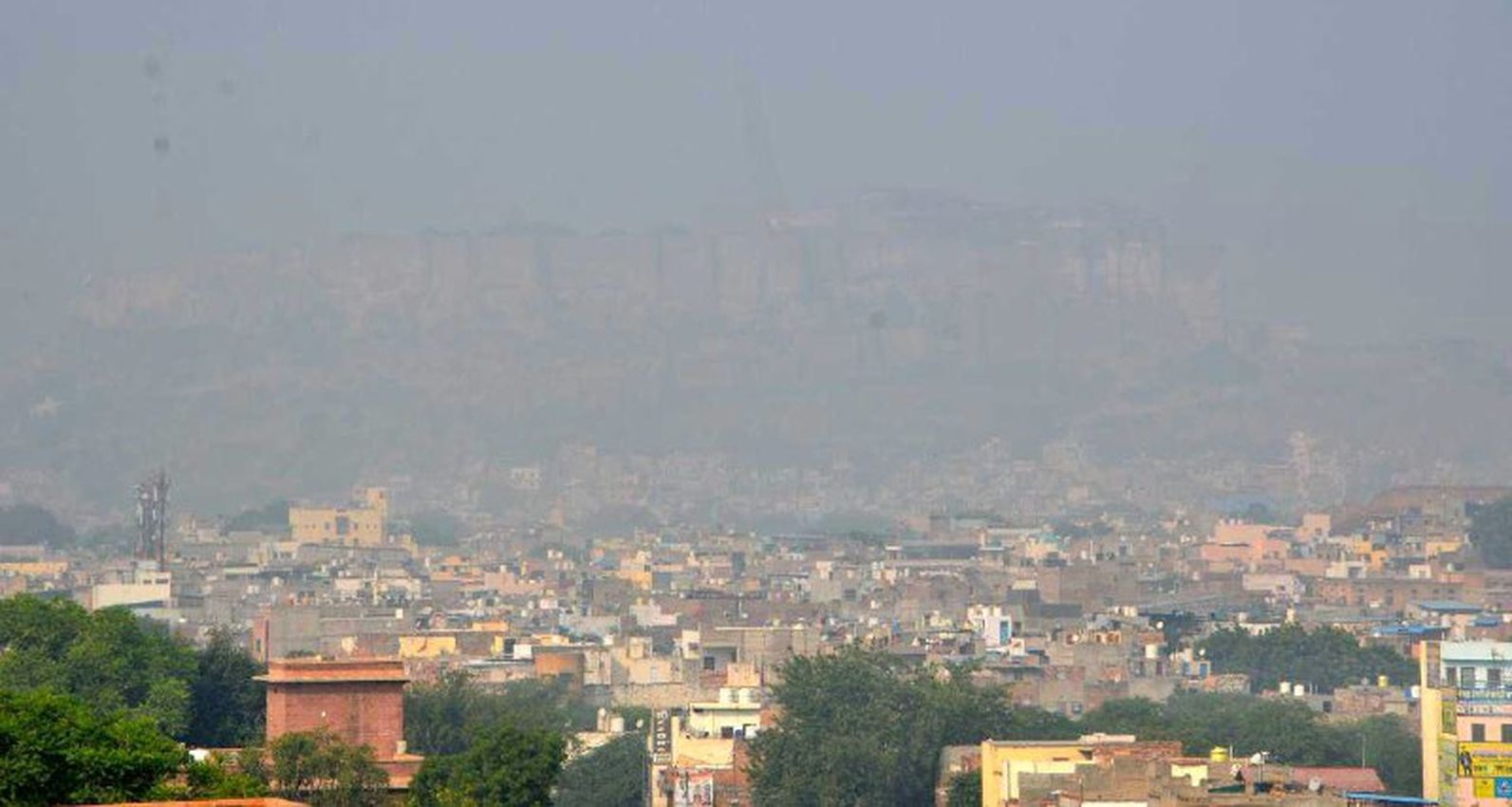 अलसुबह रहने वाली धुंध से फिर बढ़ने लगा वायु प्रदूषण