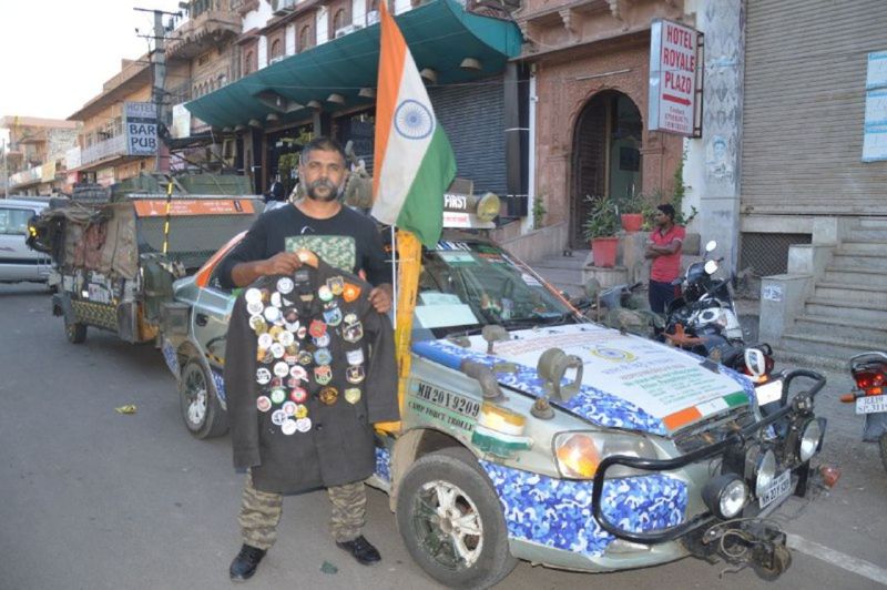 शहीद जवानों के आंगन की मिट्टी एकत्रित करने के लिए यात्रा पर निकले उमेश