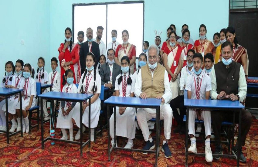 प्रदेश में खुलेंगे 100 नए स्वामी आत्मानंद इंग्लिश मीडियम स्कूल