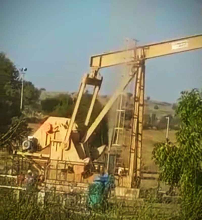 करीब 7 घंटे तक क्रूड ऑयल व गैस का हुआ रिसाव