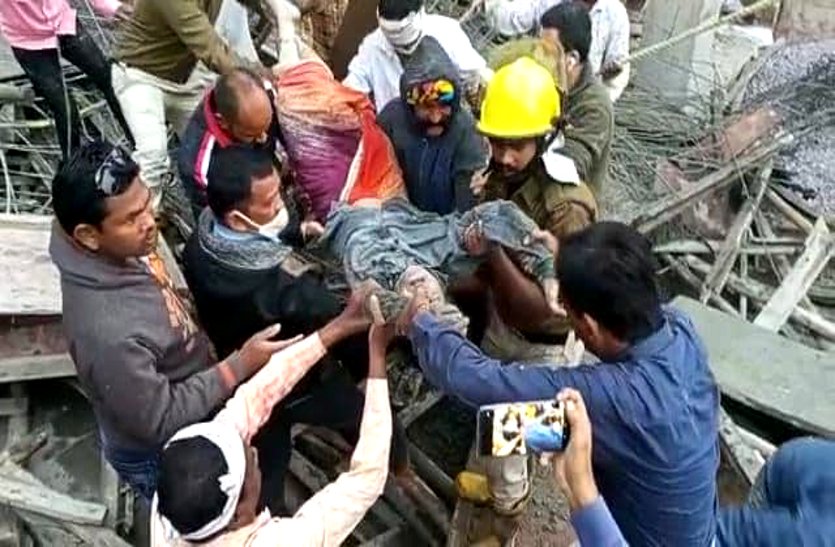 राजनांदगांव में निर्माणाधीन अस्पताल का छज्जा गिरने से महिला मजदूर की मौत, मलबे में दबकर चार मजदूर घायल