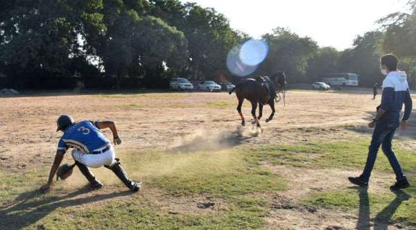 Watch- गिरते हैं शह सवार ही मैदान ऐ जंग में...