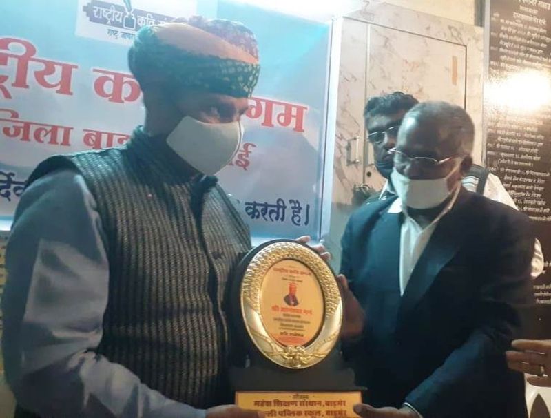 क़वि सम्मेलन संस्कार जगाने का माध्यम- गर्ग