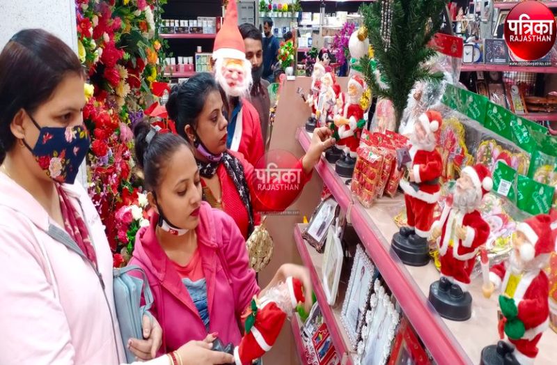 VIDEO : जन्मेंगे प्रभु यीशु, बाजार में सजे क्रिसमस ट्री