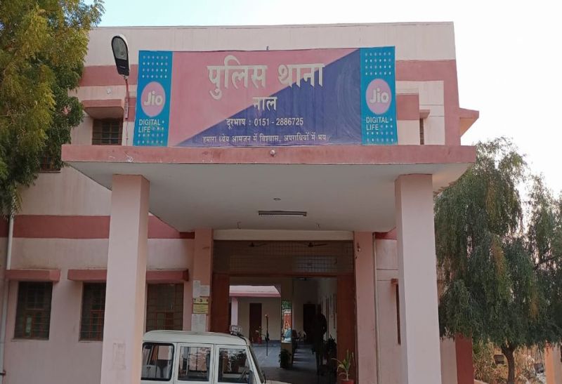 डोडा-पोस्त से भरा ट्रक पकड़ा, एक गिरफ्तार