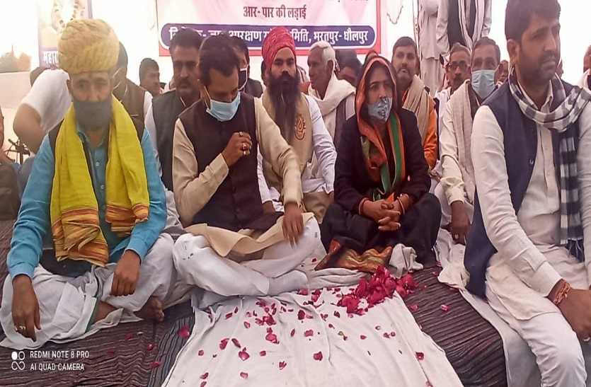 आरक्षण पर जाटों ने भरी हुंकार, सरकार ने ऐनवक्त पर मानी बात