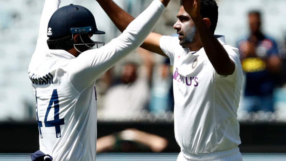 Melbourne Test : Australia bowled out, India need 70 runs to win