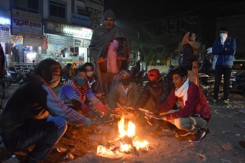  हर रात पिघलता है मां का दिल,  सहनी पडती है सर्दी की थर्ड डिग्री