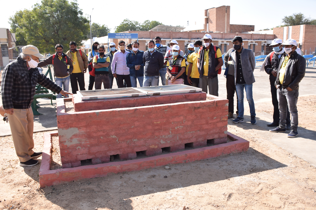 CAZRI Jodhpur: इनपुट डीलर्स ने किया काजरी भ्रमण