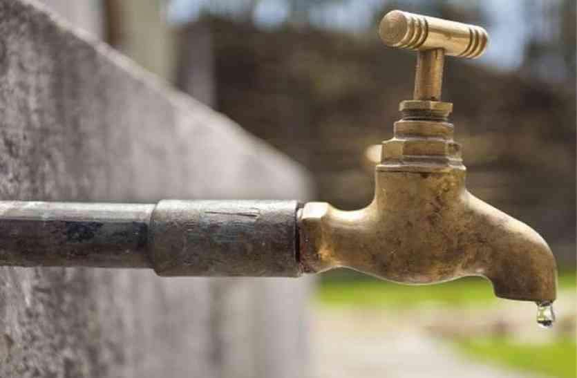 rinking water crisis - बिजली कनेक्शन काटा, पेयजल संकट गहराया