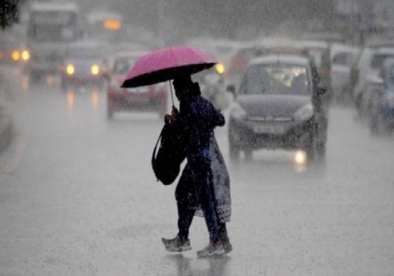 यूपी में बारिश के साथ गिरेंगे ओले, बढ़ेगी गलन, इन जिलों में मौसम विभाग का अलर्ट, देखें लिस्ट