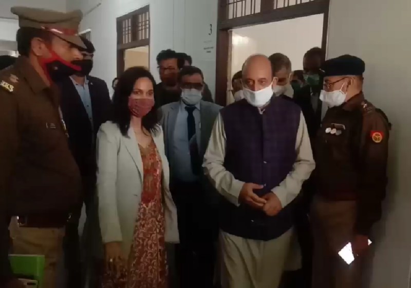 कोरोना वैक्सीनेशन के ड्राई रन का जायजा लेने पहुंचे स्वास्थ्य मंत्री, कहा- पहली बार भारत ने बनाई खुद की वैक्सीन, इसे लेकर न हो राजनीति