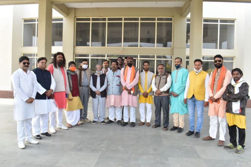 प्रशासन ने उदयादित्य के महल से निजी संपत्ति का बोर्ड हटाया