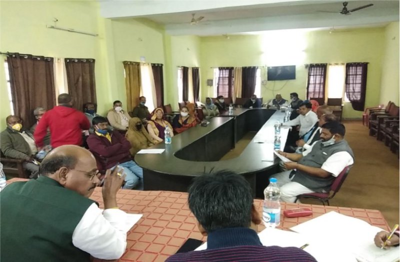 Clerk gave more than 60 lakhs salary to employees by mistake, now proposal sent for action