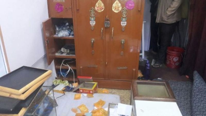 ज्वैलरी दुकान में तोड़-फोड़, अस्सी ग्राम सोना चोरी