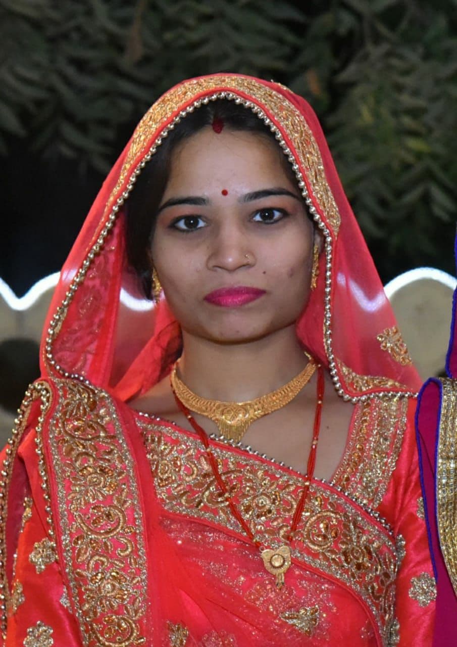 उदयपुर की बेटी ने मुम्बई में फंदा लगाकर दी जान
