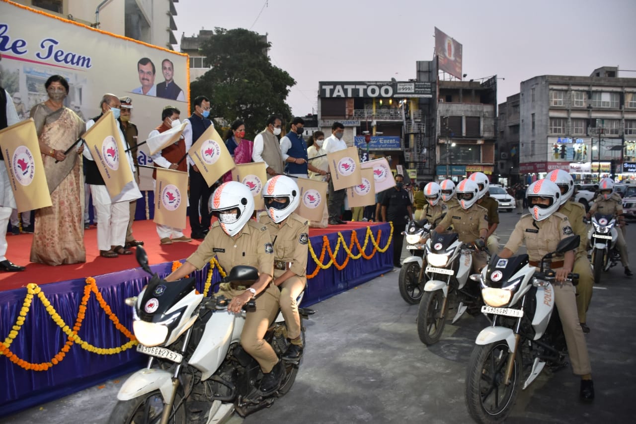 गुजरात को कफ्र्यूमुक्त बनाने में पुलिस की महत्वपूर्ण भूमिका : जाडेजा