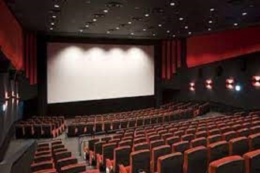 अभियोग नियम का उल्लंघन करने पर 25 थिएटरों के खिलाफ मामला दर्ज