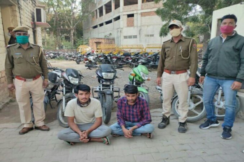 सीसीटीवी फुटेज से बाइक चोरी के दो आरोपी गिरफ्तार