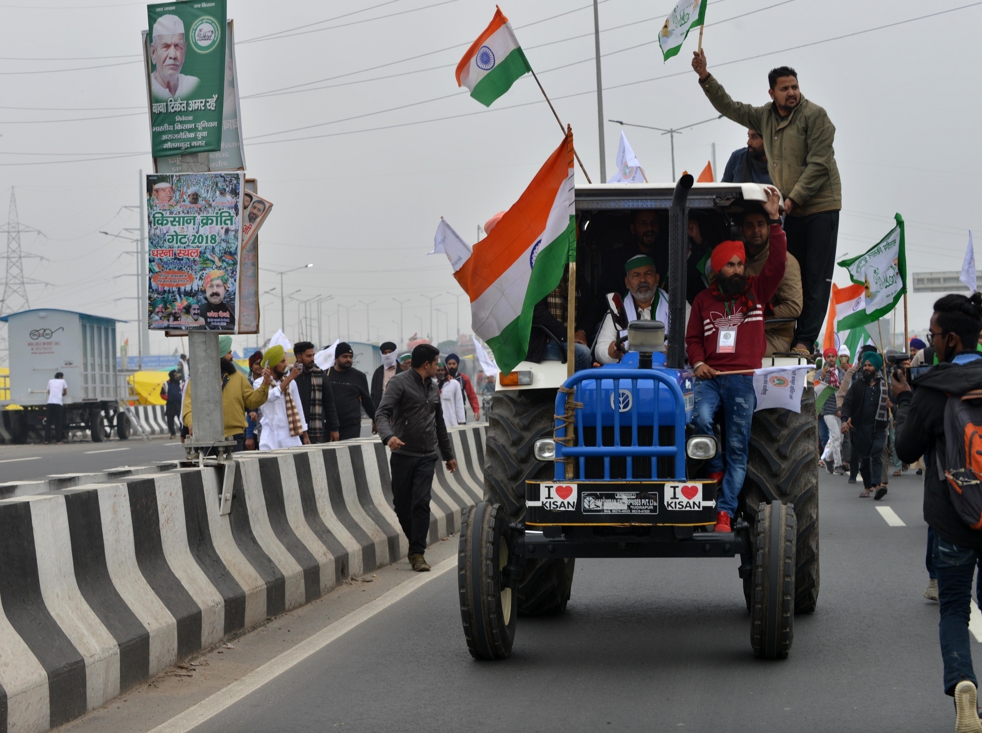 Delhi Police allows to take out tractor parade on 26 January