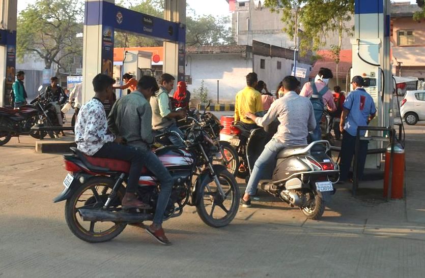Petrol prices are increasing in Barwani district