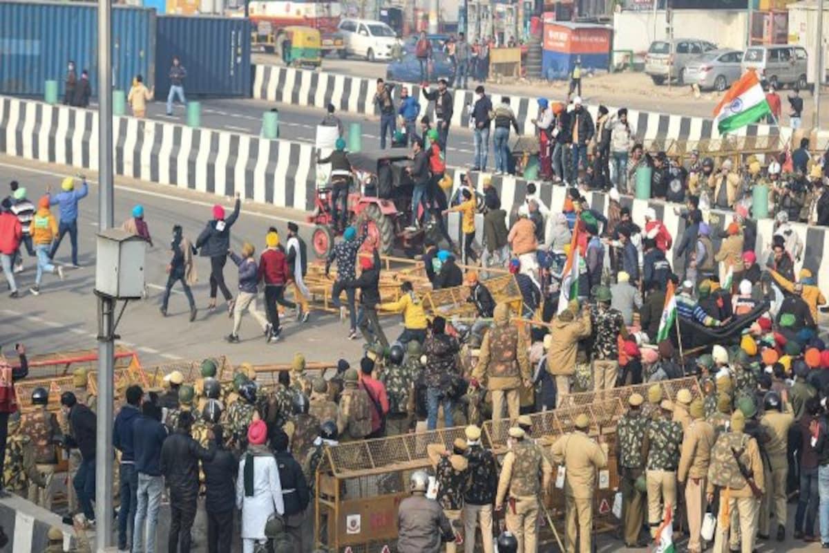 Tractor rally: Farmers enter Red Fort, one person dead