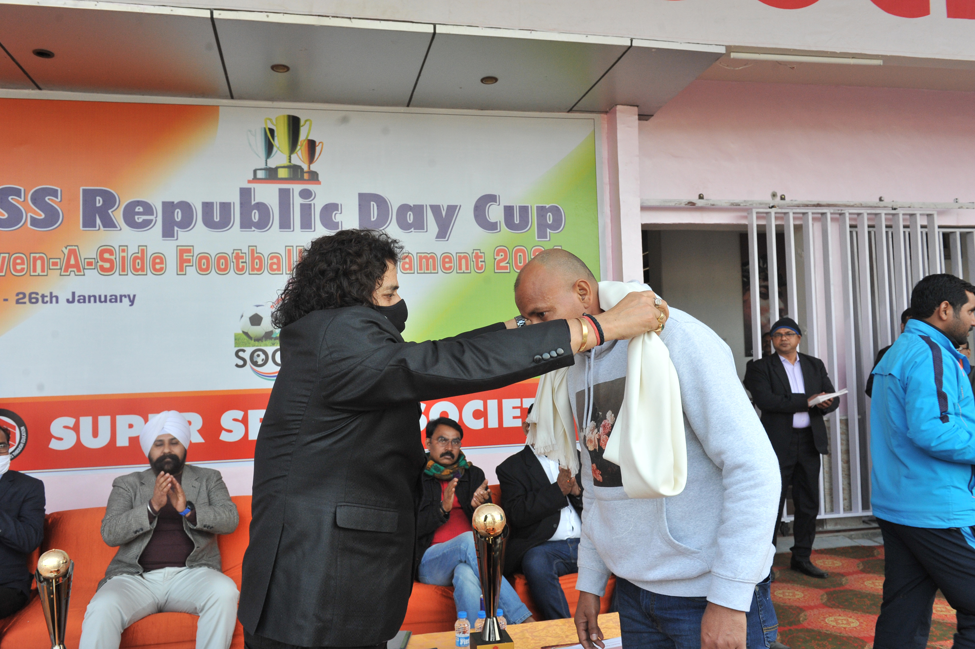 यूपी पुलिस के सीनियर फुटबॉल खिलाड़ी हादी हसन (आठ बार संतोष ट्राफी में यूपी टीम का प्रतिनिधित्व) को भी सम्मानित किया गया।