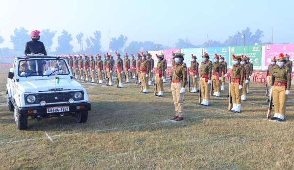 श्रीगंगानगर.....''गणतंत्र दिवस'' शान से लहराया तिरंगा, देशभक्ति के कार्यक्रमों ने बांधा समां.........देखें खास तस्वीरें