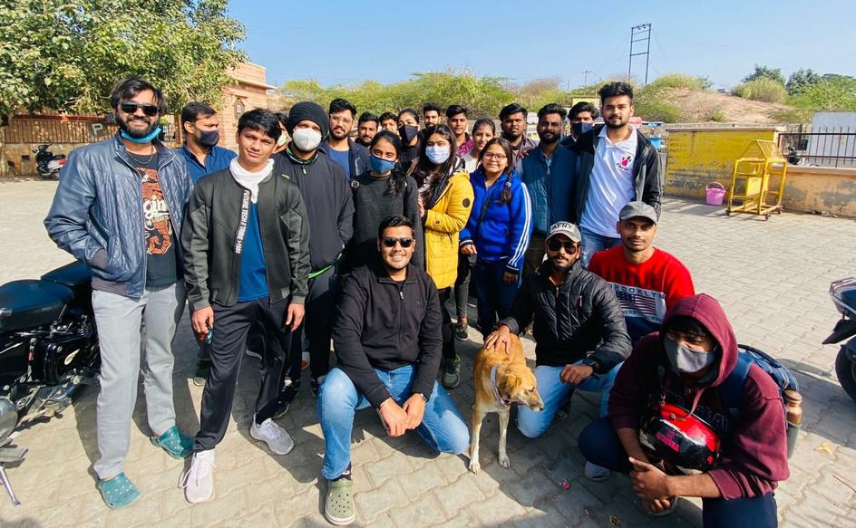 सोशल मीडिया पर लगाई ‘पुकार’ और खड़ी हो गई टीम