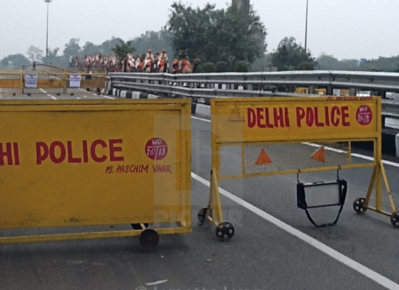 delhi road block