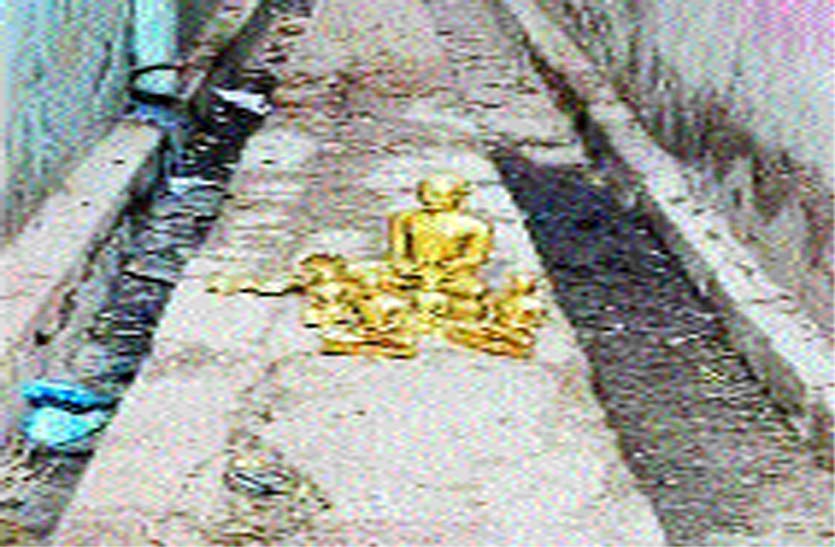 वनस्थली में जैन मंदिर से 6 मूर्तियां चोरी