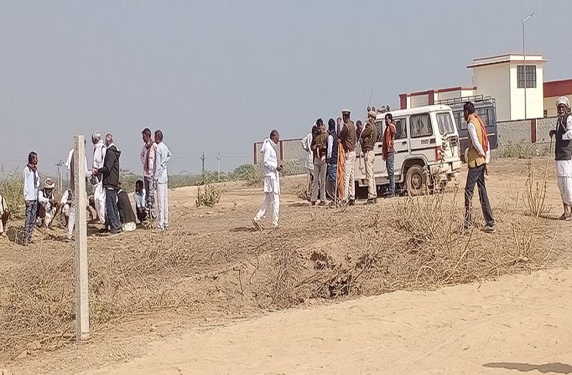 चरागाह व आबादी भूमि से हटाया अतिक्रमण