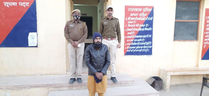 Video: बच्चों से मारपीट का वीडियो वायरल, आरोपी मौलवी दस्तयाब