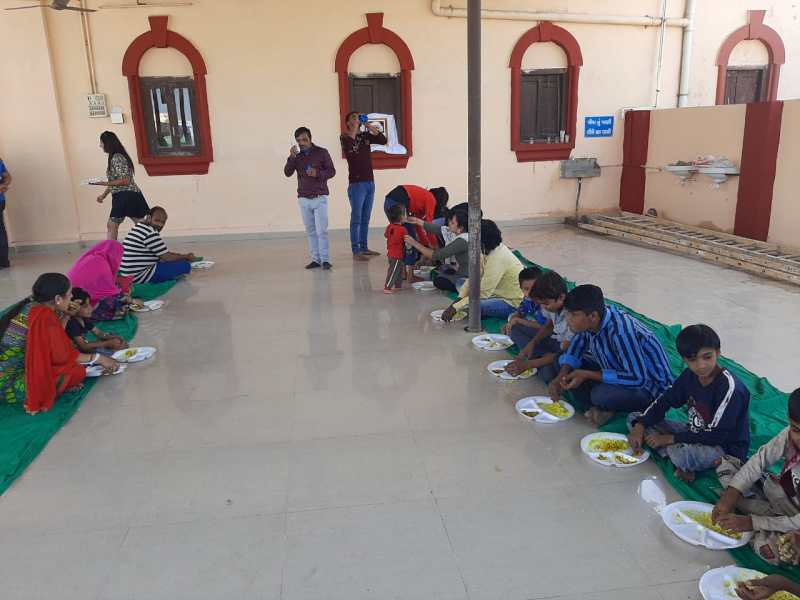 सोमनाथ महादेव के सानिध्य में निशुल्क अन्नक्षेत्र आरंभ