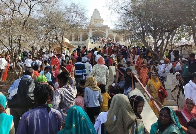 बूंदी में चौथमाता के दर्शनों को उमड़ा श्रद्धा का रैला