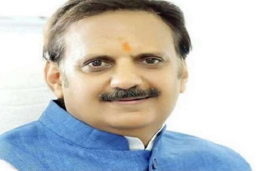 पूर्व मंत्री व विधायक राजेंद्र शुक्ल