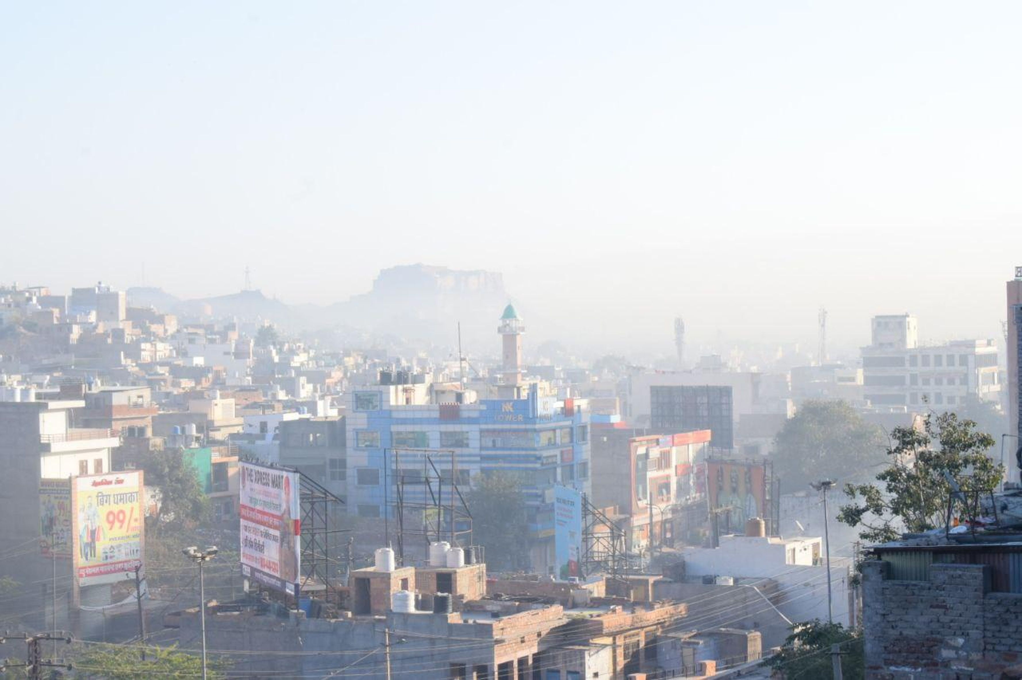 दिन का पारा 30 डिग्री पार, सर्दी से राहत