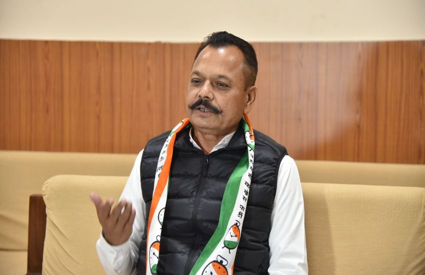 पार्टी टिकट पर जीते पार्षदों का जोड-तोड़ करना जनता के साथ धोखा - चम्पावत