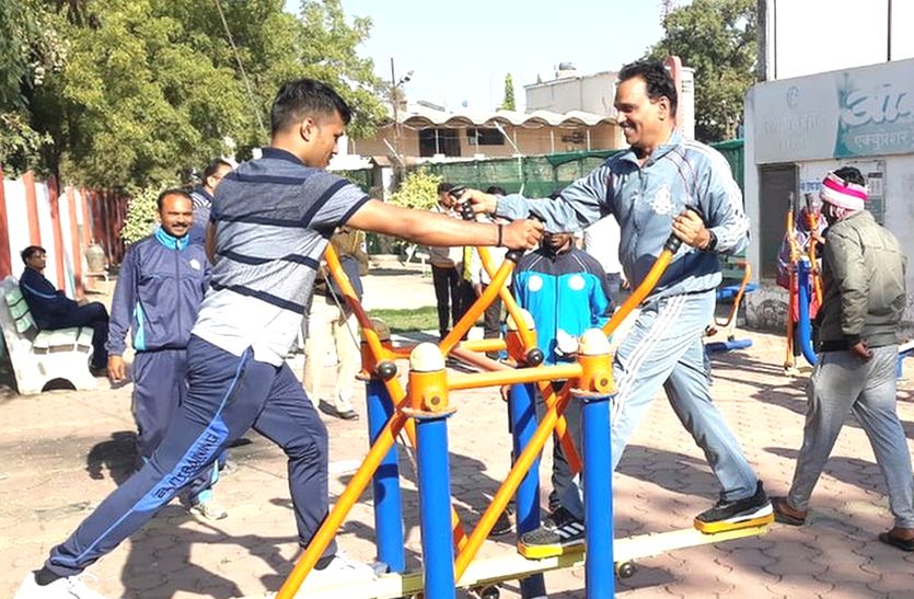 Sports activities started in Barwani Ranjit Club