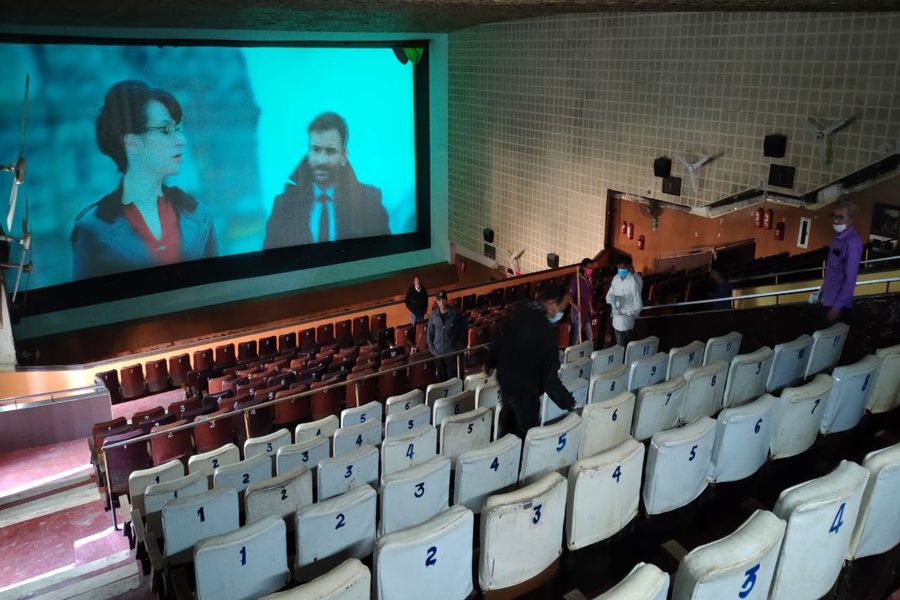 11 माह बाद सिल्वर स्क्रीन पर नजर आएंगे पसंदीदा सितारे