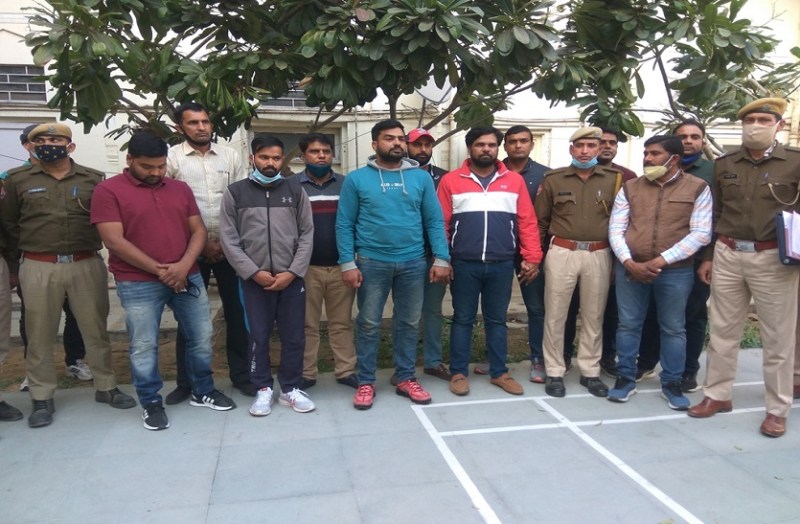 हिस्ट्रीशीटर मनीष सैनी सहित पांच बदमाश गिरफ्तार