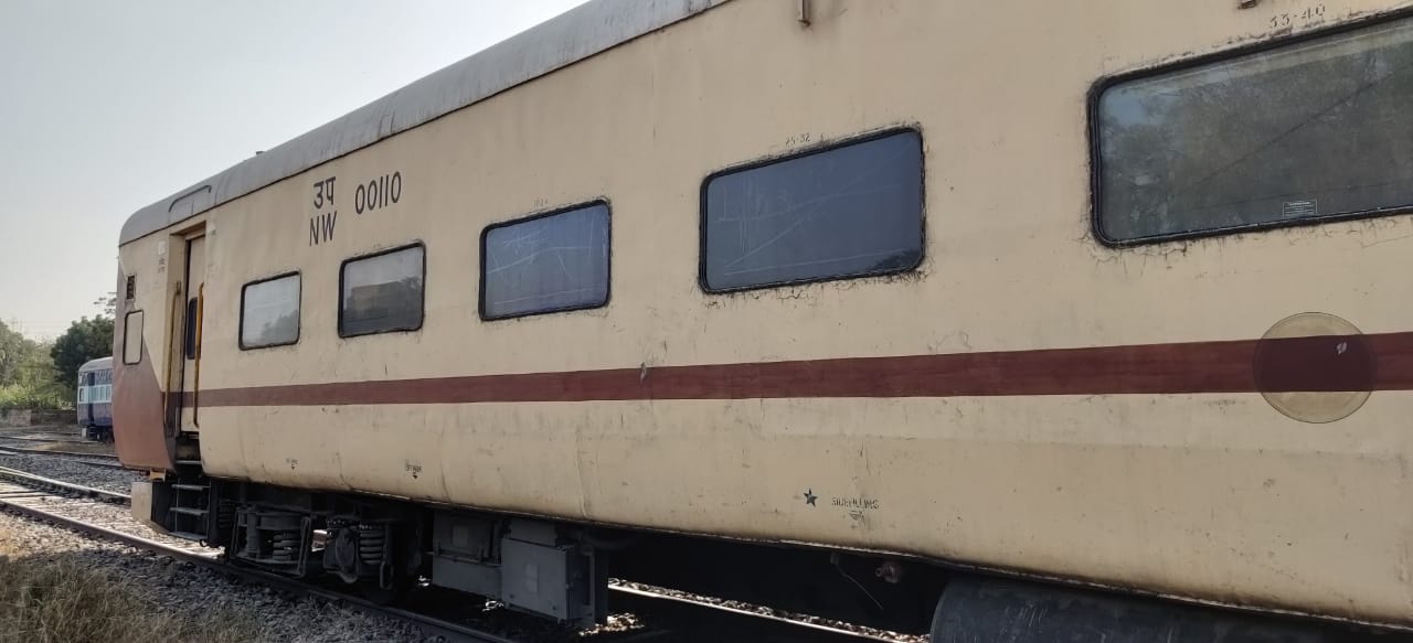 RAILWAY----रेलवे खोलेगा रेल कोच रेस्टोरेंट, बढ़ाएगा आय