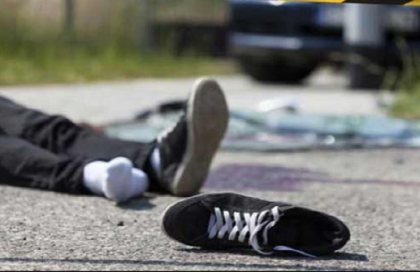 सड़क दुर्घटना में युवक की मौत