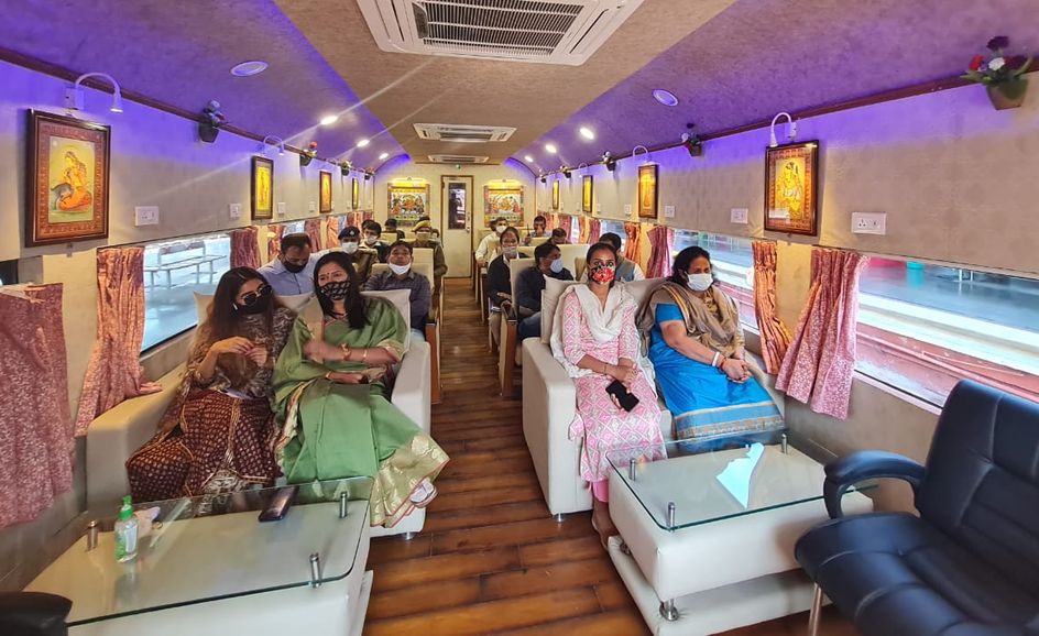 स्पेशल ट्रेन से लिया सफाई व्यवस्था का जायजा