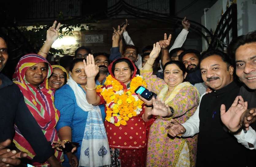 विधायक मनीषा फिर महिला कांग्रेस शहर जिलाध्यक्ष मनोनीत